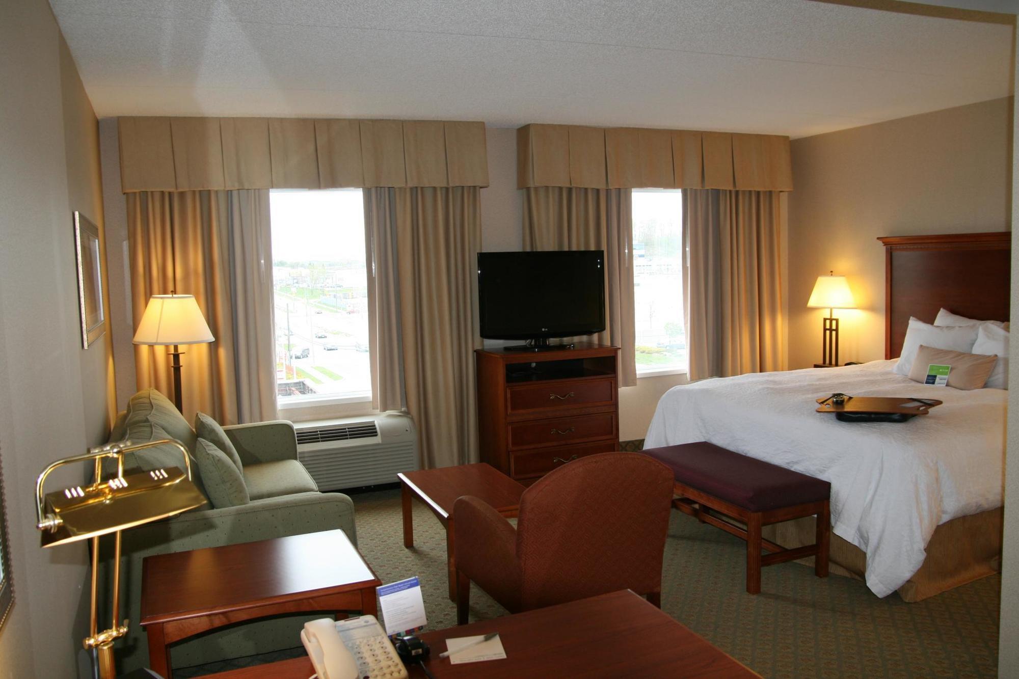 Holiday Inn Express & Suites Kitchener Southeast By Ihg Номер фото